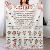 Nous avons embrassé cette petite couverture - Jusqu'à 14 enfants - Couverture personnalisée - Cadeau d'anniversaire pour la fête des mères pour grand-mère, nana, maman - Cadeau des petits-enfants